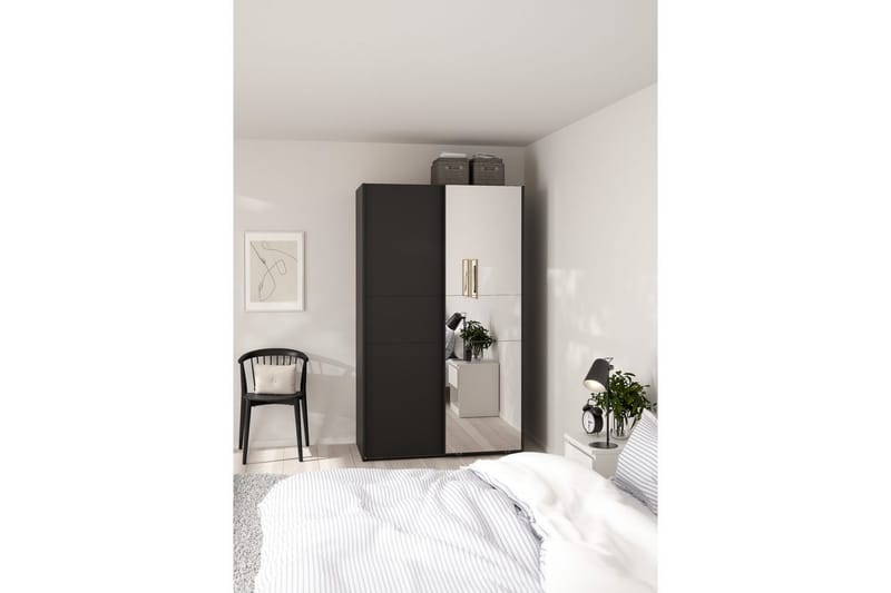 Takeru Garderobe med Spejl 119x200 cm - Sort - Opbevaring - Tøjopbevaring - Garderobeskabe