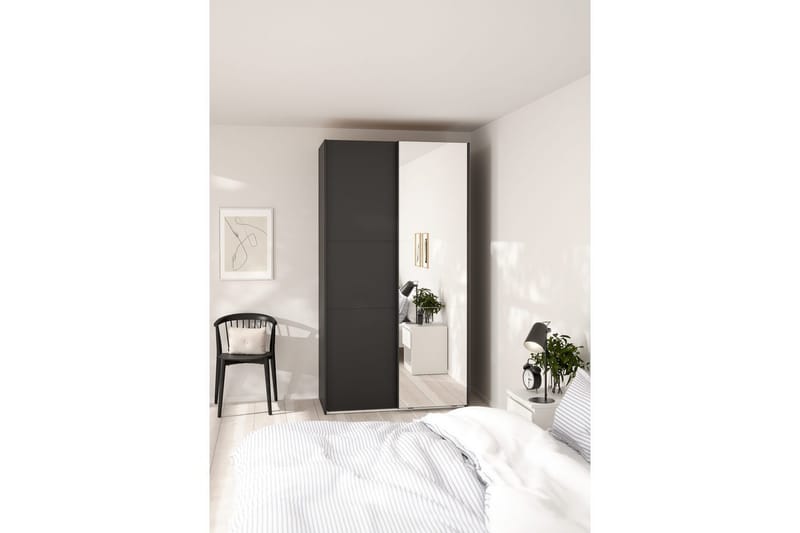 Takeru Garderobe med Spejl 119x221 cm - Sort - Opbevaring - Tøjopbevaring - Garderobeskabe