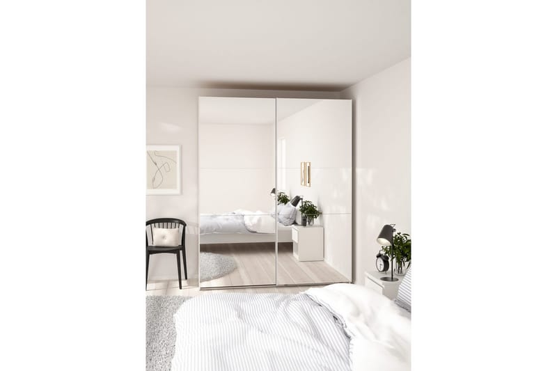 Takeru Garderobe med Spejl 179x220 cm - Hvid - Opbevaring - Tøjopbevaring - Garderobeskabe