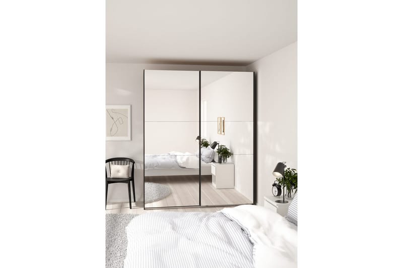 Takeru Garderobe med Spejl 179x220 cm - Sort - Opbevaring - Tøjopbevaring - Garderobeskabe