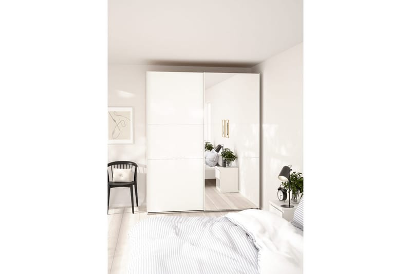 Takeru Garderobe med Spejl 179x221 cm - Hvid - Opbevaring - Tøjopbevaring - Garderobeskabe