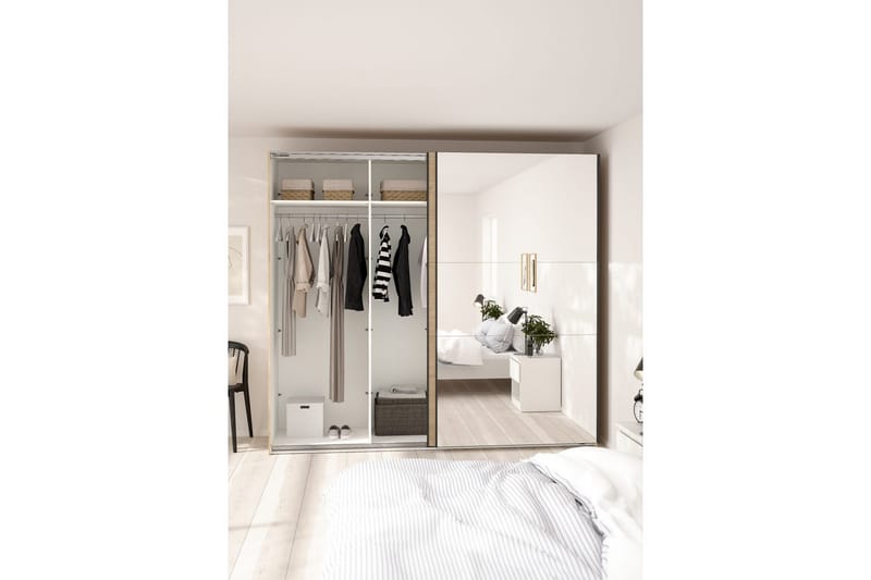 Takeru Garderobe med Spejl 244x221 cm - Natur - Opbevaring - Tøjopbevaring - Garderobeskabe