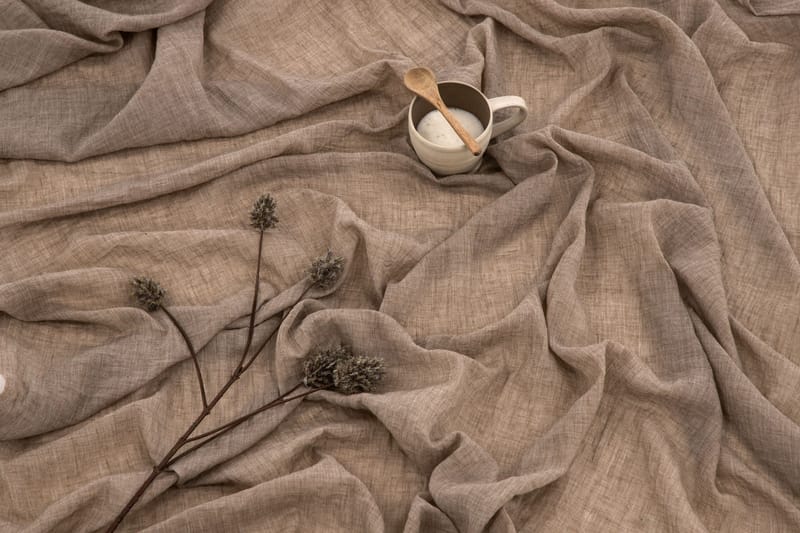 Elena Gardin 135x240 cm - Brun - Tekstiler - Gardiner - Lange gardiner - Gardiner med løbegang