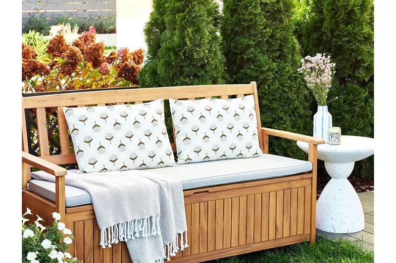 Carini Udendørspude 42x60 cm - Grøn/Hvid - Tekstiler - Pude & plaid - Udendørs puder