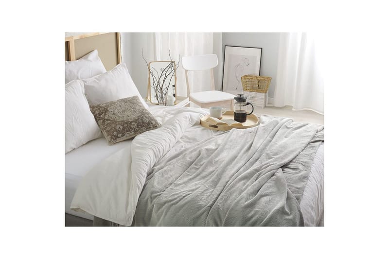 Plaid Saitler Grå, 200x220 cm - Grå, 200x220 cm - Tekstiler - Pude & plaid - Tæpper & plaider