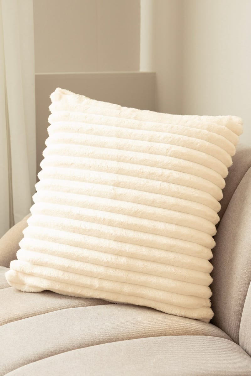 Pyntepude Stripe 50x50 cm, Crème