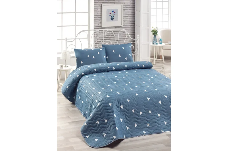 EnLora Home Sengetæppe Dobbelt 200x220+2 Pudebetræk, Blå/Hvid