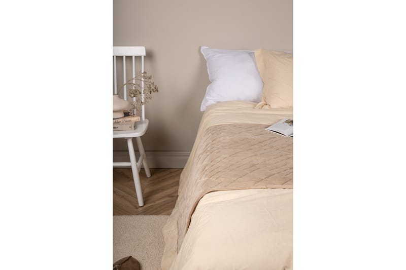Jilly Sengetæppe 80x180 cm - Beige - Tekstiler - Sengetøj - Sengetæppe - Sengetæppe dobbeltseng