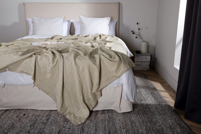 Milo Sengetæppe 150x250 cm - Beige - Tekstiler - Sengetøj - Sengetæppe - Sengetæppe dobbeltseng