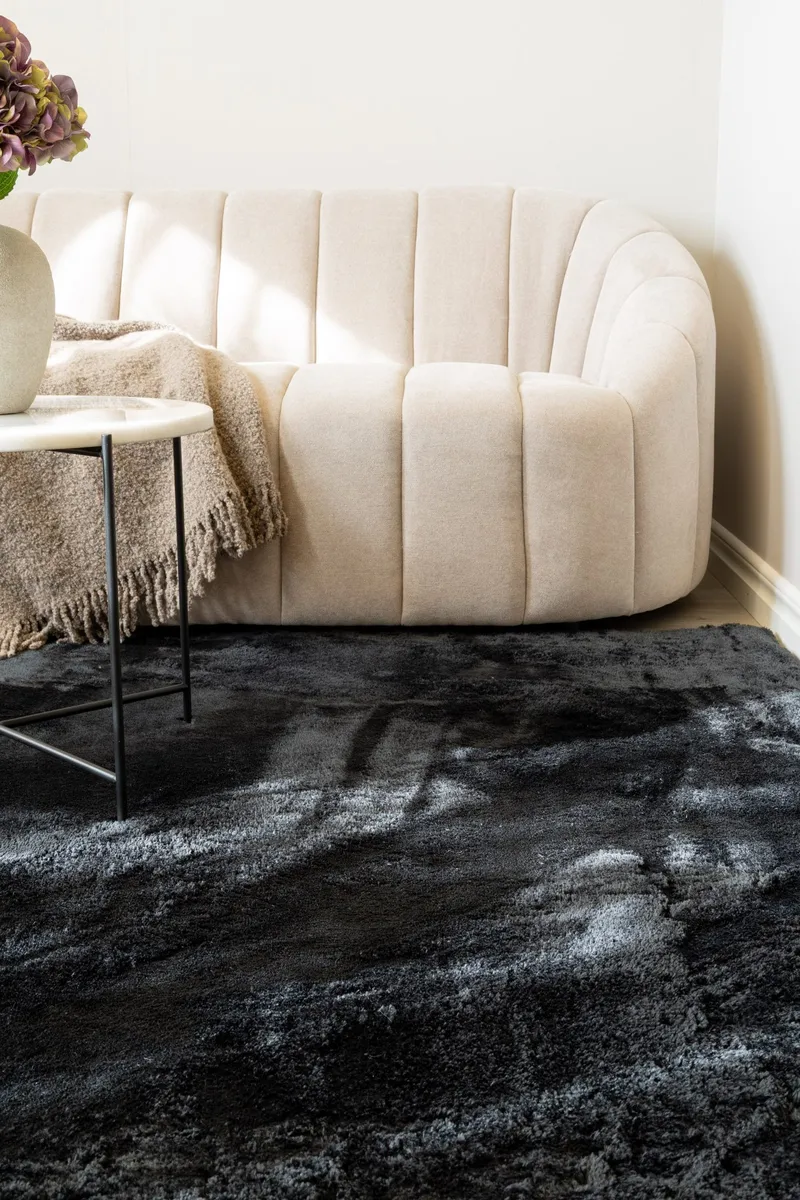 Cozy Shaggy Tæppe 110x160 cm Rektangulært - Sort - Tekstiler - Tæpper - Moderne tæppe - Ryatæpper