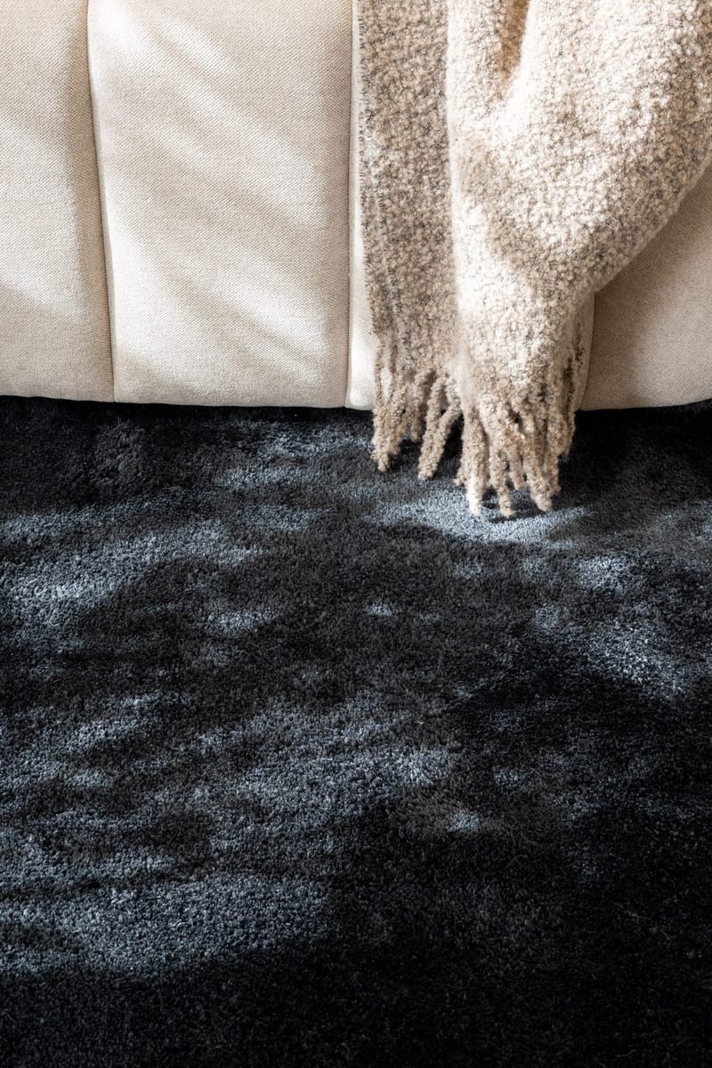 Cozy Shaggy Tæppe 110x160 cm Rektangulært - Sort - Tekstiler - Tæpper - Moderne tæppe - Ryatæpper