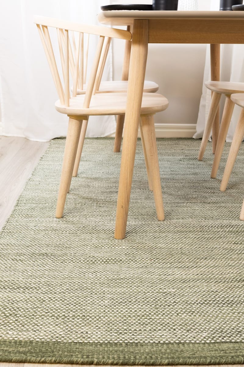 Håndvævet tæppe KM Home Sandhamn 140x200 cm Grøn - Grøn - Tekstiler - Tæpper - Moderne tæppe - Uldtæppe