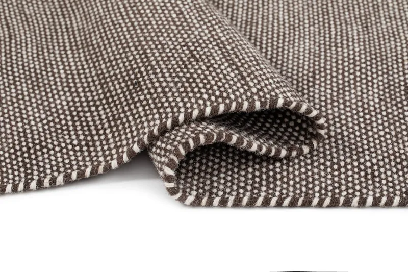 Håndvævet tæppe KM Home Sandhamn Kvadrat 250x250 cm Chokolade - Chokolade - Tekstiler - Tæpper - Moderne tæppe - Uldtæppe