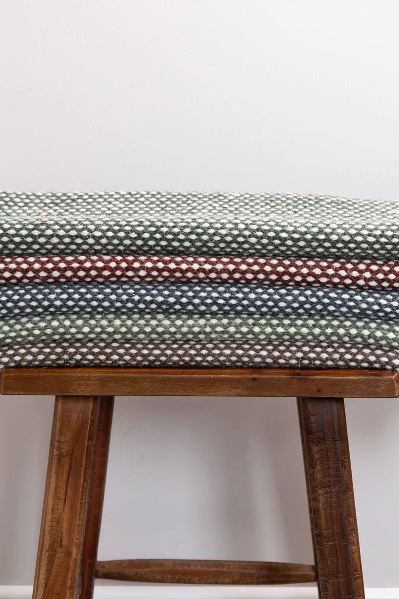 Håndvævet tæppe KM Home Sandhamn Kvadrat 250x250 cm Chokolade - Chokolade - Tekstiler - Tæpper - Moderne tæppe - Uldtæppe