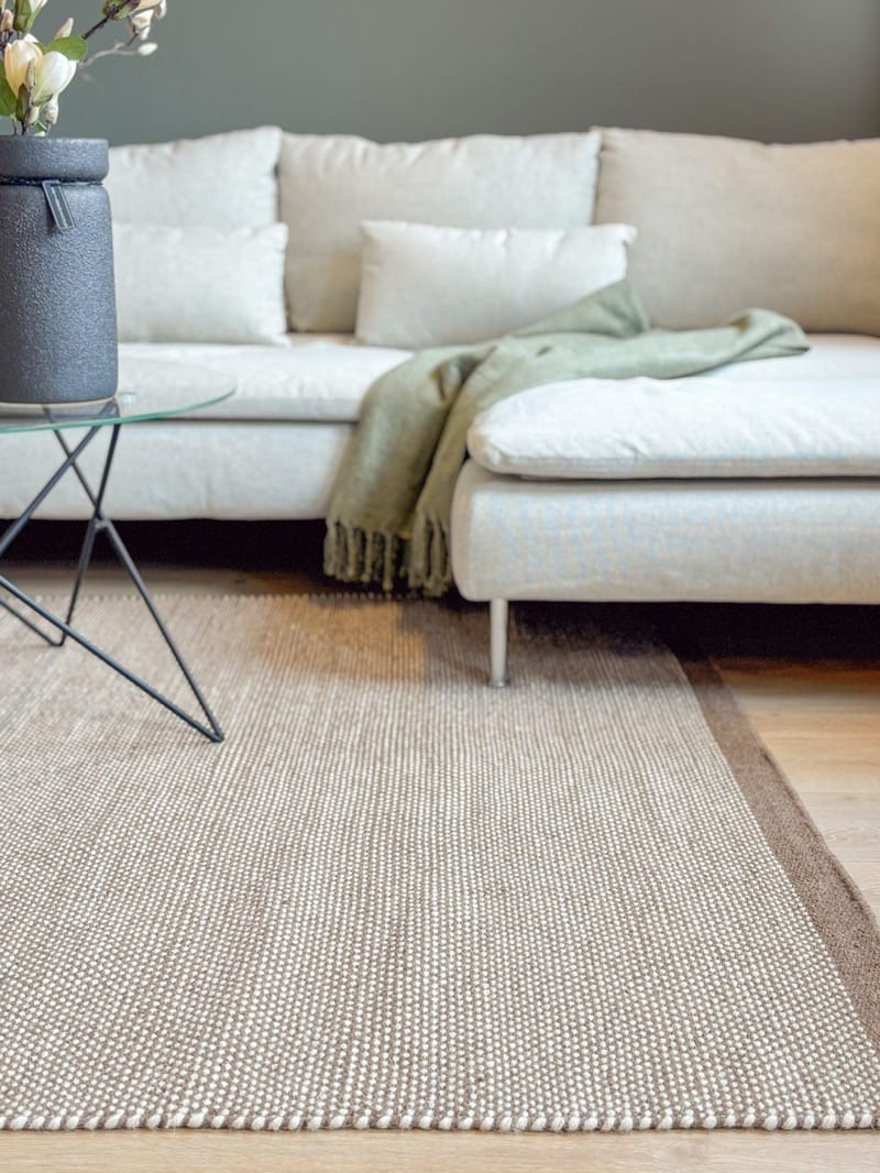 Håndvævet tæppe KM Home Sandhamn Kvadrat 250x250 cm Mørk hør - Mørk hør - Tekstiler - Tæpper - Moderne tæppe - Uldtæppe