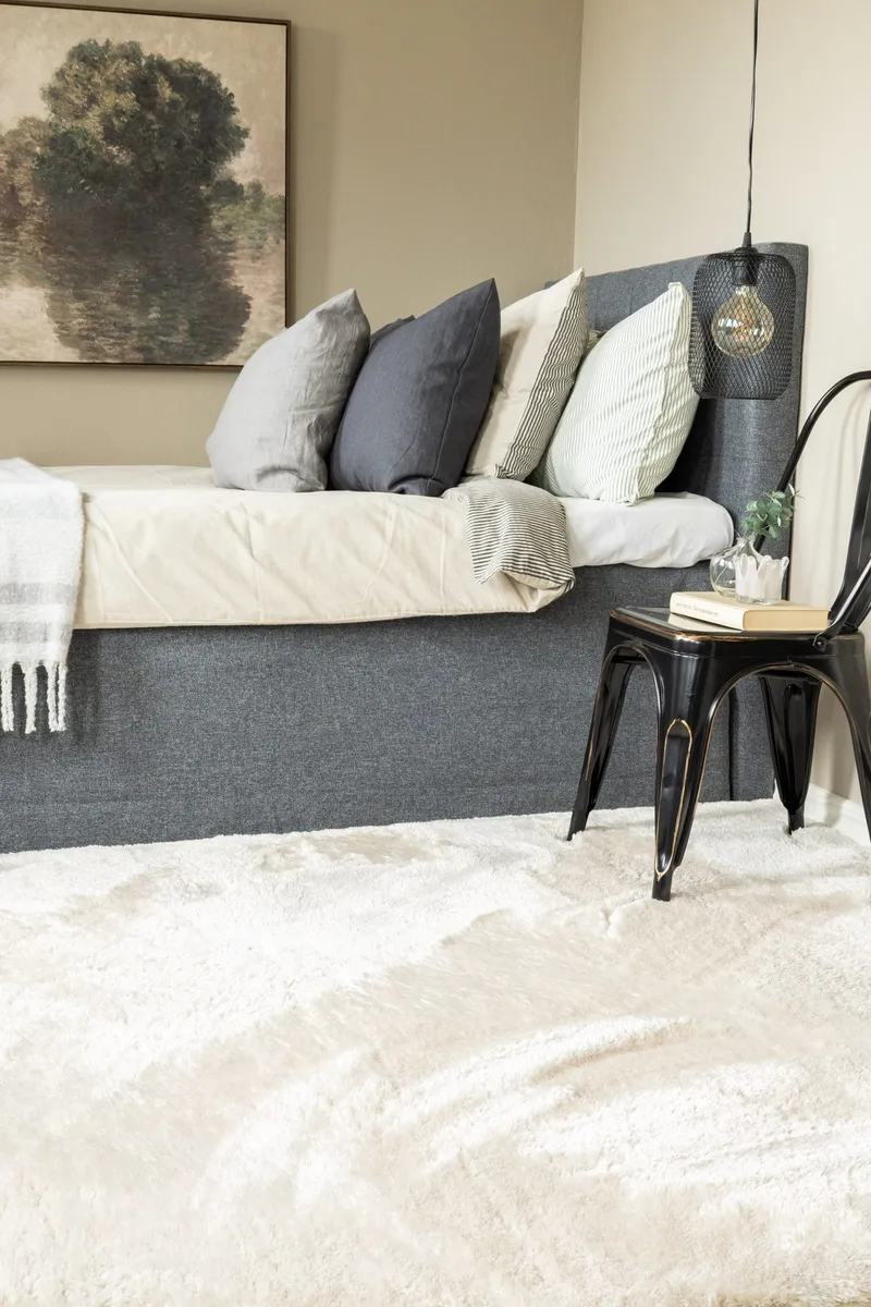 Maskinvævet tæppe KM Home Novelle 140x200 Creme - Creme - Tekstiler - Tæpper - Moderne tæppe - Ryatæpper