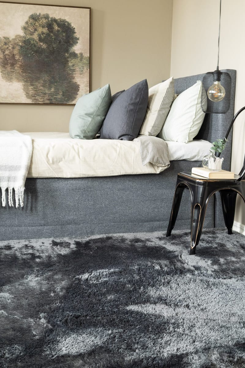 Maskinvævet tæppe KM Home Novelle KVADRAT 240x240 Grafit - Grafit - Tekstiler - Tæpper - Moderne tæppe - Ryatæpper