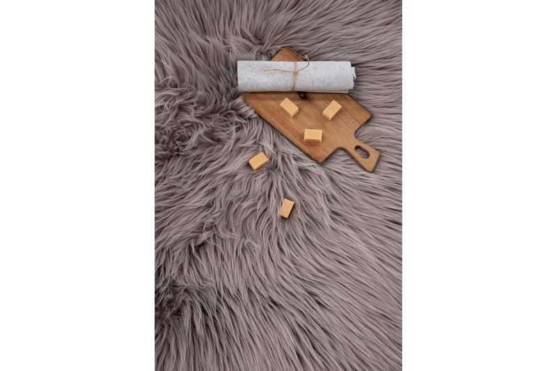 Katy Fåreskind 60x90 cm - Grå - Tekstiler - Tæpper - Pels & skindtæpper - Fåreskind