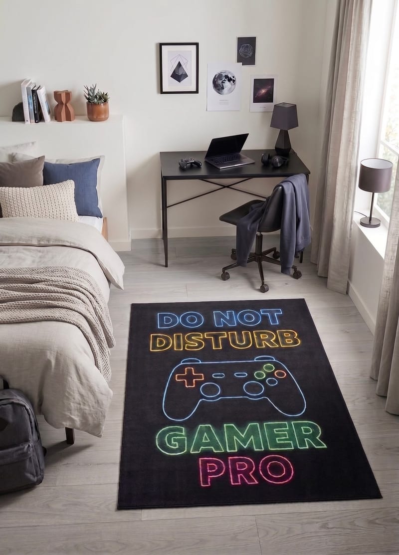 Maskinvævet tæppe KM Home Play Gamer 120x160 Sort - sort - Tekstiler - Tæpper - Specialmåtte - Gamingmåtte