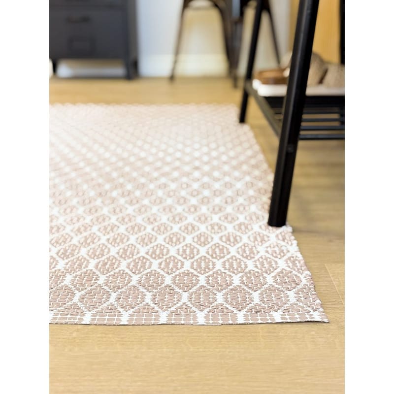 Plasttæppe Hilma Link - 150x220 cm, Rosa - Tekstiler - Tæpper - Udendørs tæpper - Plasttæpper