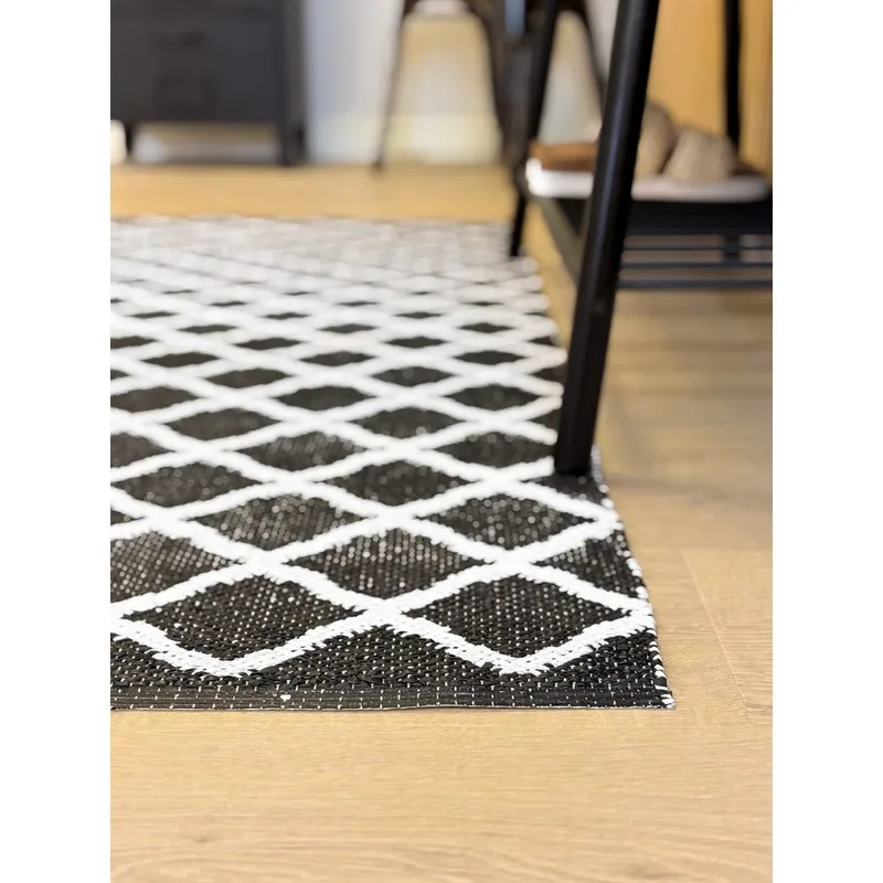 Plasttæppe Hilma Wave - 70x200 cm, Sort - Tekstiler - Tæpper - Udendørs tæpper - Plasttæpper