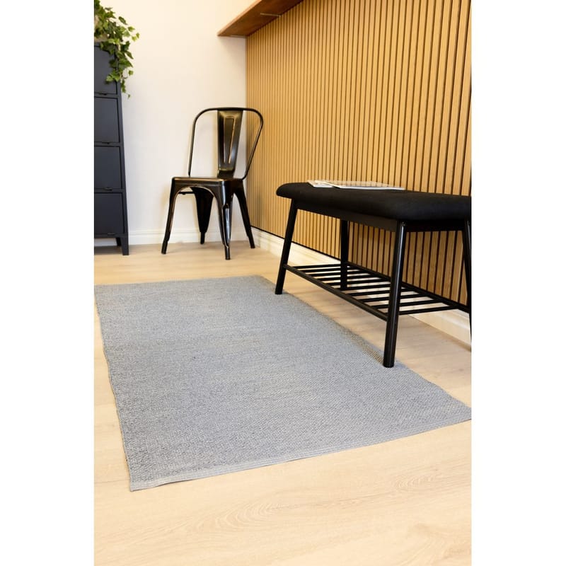 Plasttæppe Hilma Plain - 150x220 cm, Grå - Tekstiler - Tæpper - Udendørs tæpper - Plasttæpper