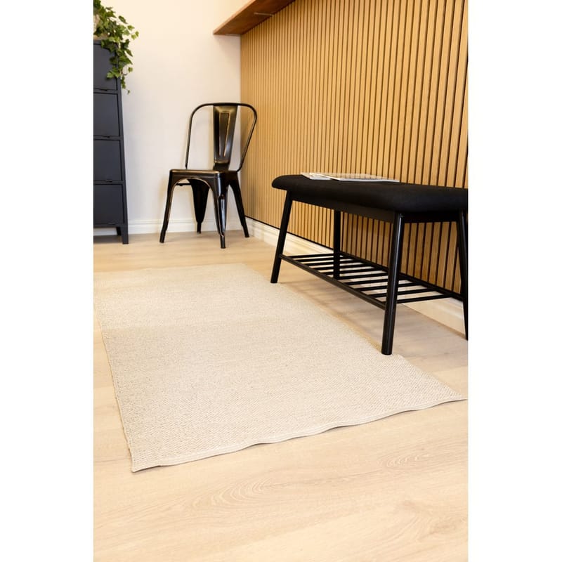 Plasttæppe Hilma Plain - 150x220 cm, Linned - Tekstiler - Tæpper - Udendørs tæpper - Plasttæpper