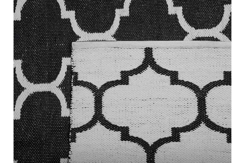 Aladana tæppe 140 | 200 cm - Sort - Tekstiler - Tæpper - Udendørs tæpper - Plasttæpper